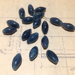 Vintage dark blue marble beads ヴィンテージ  ビーズ 2枚目の画像