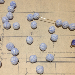 Vintage germnay Pampkin glass beads blue ヴィンテージ ビーズ 2枚目の画像