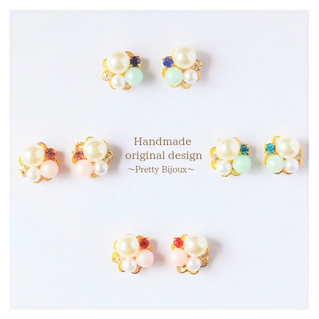 グレージュパールのシンプルなビジューピアス/イヤリング ピアス