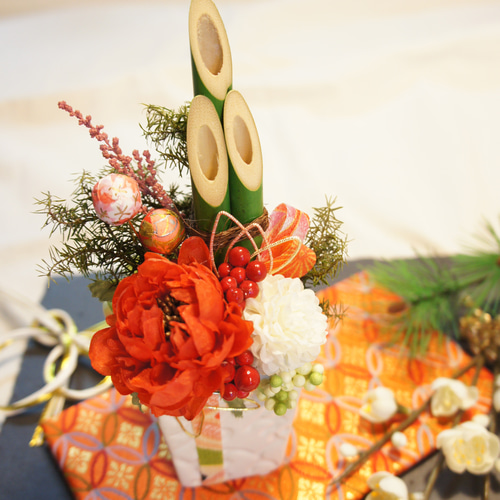 ミニ門松の華やかなお正月飾り アートフラワー piment rouge ぴもん