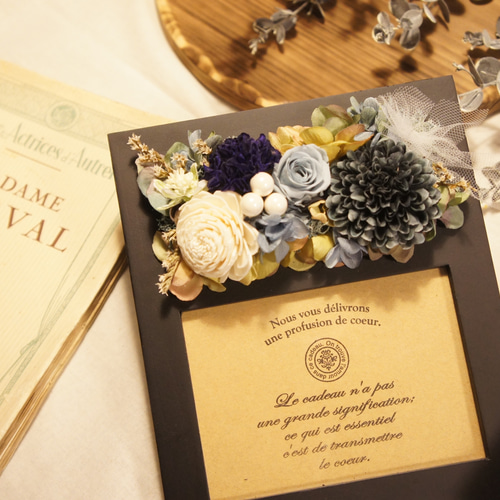 シックなアンティークブルーの【フラワーフォトフレーム】 フォト