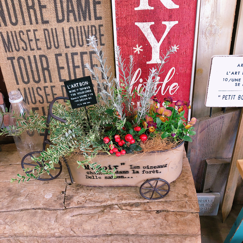 新作♡現品【アンティークビオラ入り寄せ植え】ガーデンピックつき