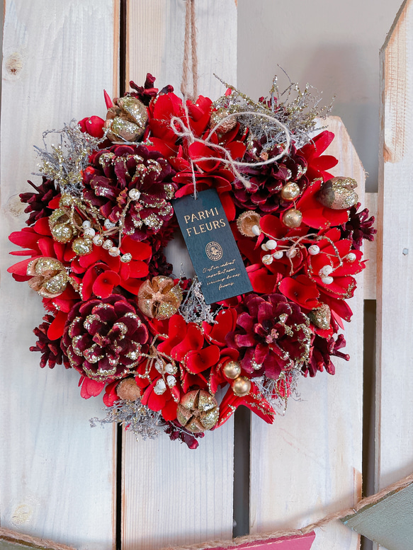 わりと大きめ⸜❤︎⸝‍真っ赤なバラのキラキラクリスマスリース★。.* 2022 わりと大きめ⸜❤︎⸝‍真っ赤なバラのキラキラクリスマスリース☆。.* 2022