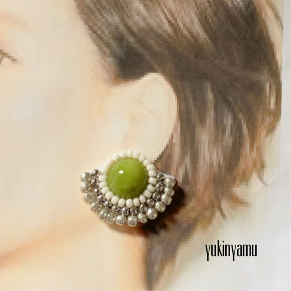 ピスタチオカラー　シルバーのイヤリング/ピアス 3枚目の画像