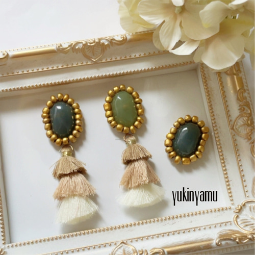 アンティークと3連タッセルのイヤリング/ピアス イヤリング  
