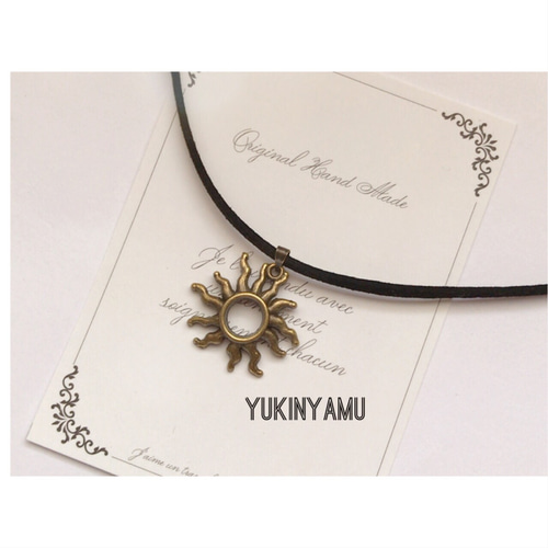 アンティーク太陽のスエードチョーカー ネックレス・ペンダント HANA