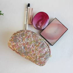 花柄レザー半円形ポーチ カービング ポーチ 王様とゆかいな仲間達 通販