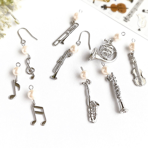 左右選べる♪楽器と音符のシルバーピアス/イヤリング ピアス（フック 