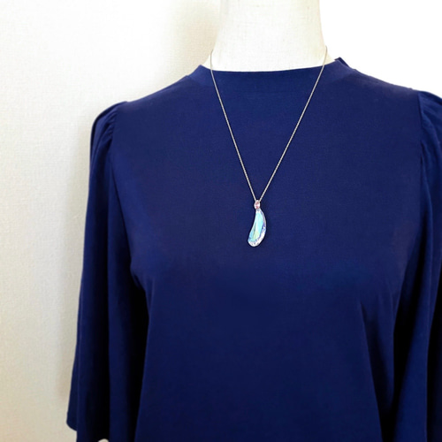 歩くサンキャッチャー”ステンレス×スワロフスキークリスタルペンダント  