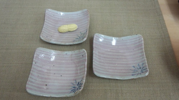 豆皿／ピンクストライプ3枚セット 2枚目の画像