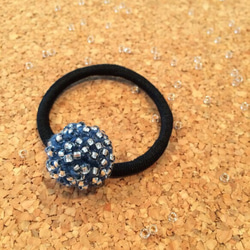 beads crocheted denim ball ヘアゴム 1枚目の画像