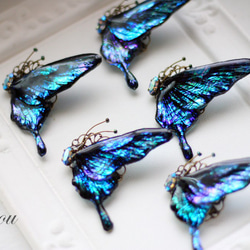 幻想蝶ブローチ ブローチ la bijou 通販 6709106｜Creema(クリーマ)