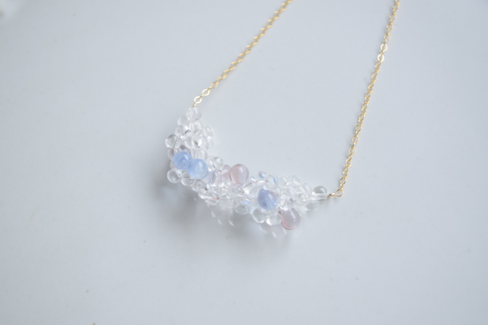 ガラスビーズのネックレス