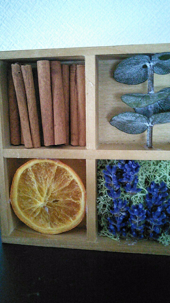 再販ハーブスパイス植物の木製オブジェ☆ラッピング付きプレゼントに　オレンジ・シナモン・ラベンダー 4枚目の画像