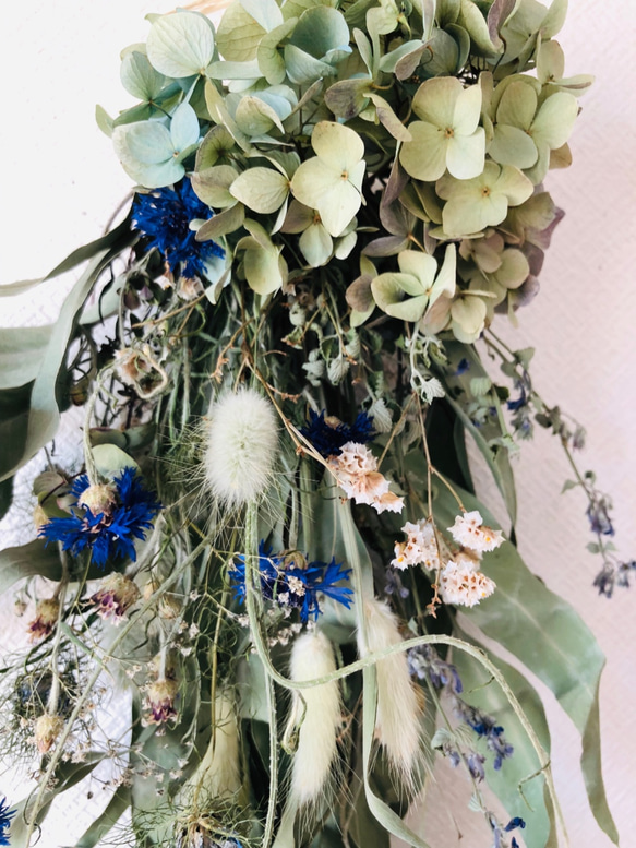 北海道ドライフラワーの秋色アジサイスワッグブーケ　レモンユーカリのブルー系夢見るガーデン花束ギフトに 4枚目の画像