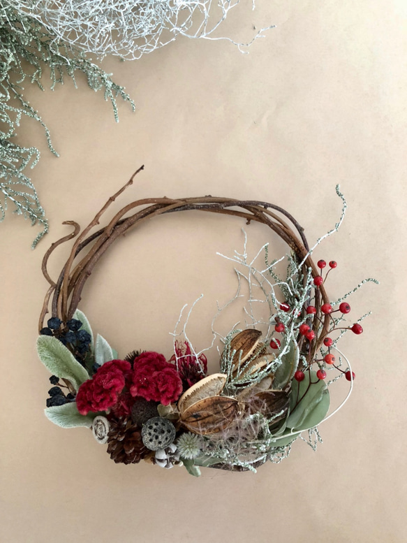 真っ赤なケイトウとバラの実木の実 北海道ハーブ・ドライフラワー  