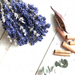 北海道ラベンダー100本スワッグ。ドライフラワーブーケ花束ギフト