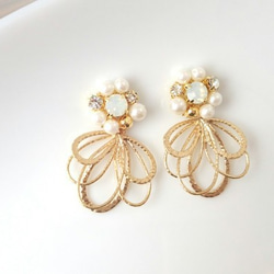 【再販】goldﾌｰﾌﾟﾘﾎﾞﾝのbijou earrings 1枚目の画像