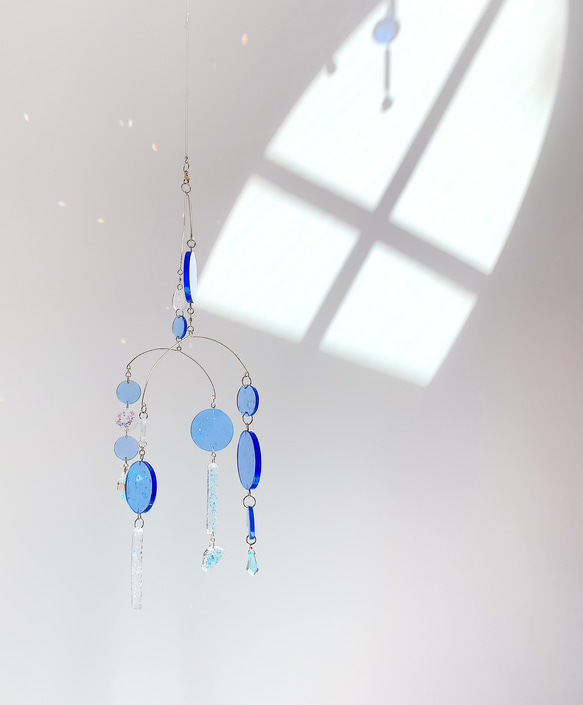 モビール/サンキャッチャー-ブルームーン-Blue moon resin hanging mobile2-スワロフスキー 2枚目の画像
