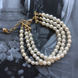 珍珠三重女王手鍊絲質珍珠優雅，正式 第2張的照片