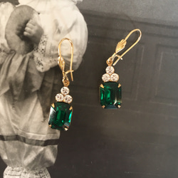 西德復古玻璃凸圓形和施華洛世奇耳環翡翠綠和水晶 第2張的照片