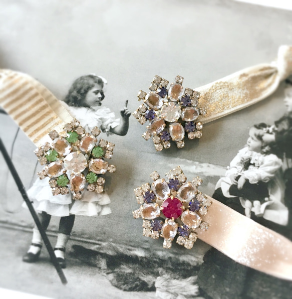 Heatai手鐲晶X橄欖石及白色×古董捷克玻璃按鈕的黃金 第2張的照片