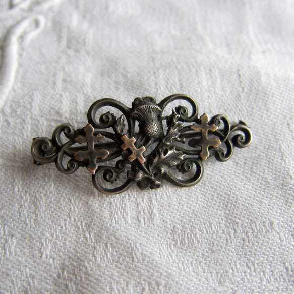フランスアンティーク/ブローチあざみとロレーヌ十字架 その他素材