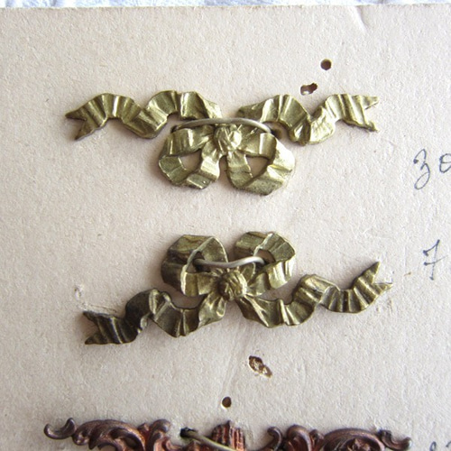 フランスヴィンテージ装飾パーツ6個3種リボン真鍮コーナー