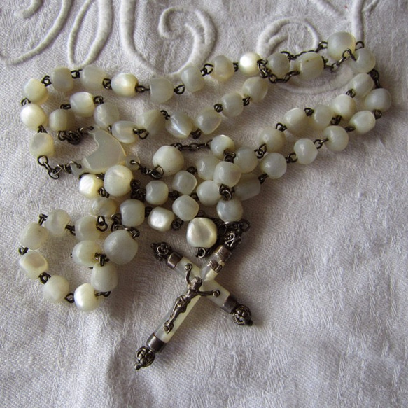 お値下げ　アンティーク　ロザリオ　マザーオブパール　フランス フランスアンティーク マザーオブパール ロザリオ銀細工 ネックレス
