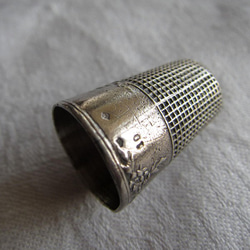 フランスアンティーク銀製シンブル指貫わすれな草 3枚目の画像