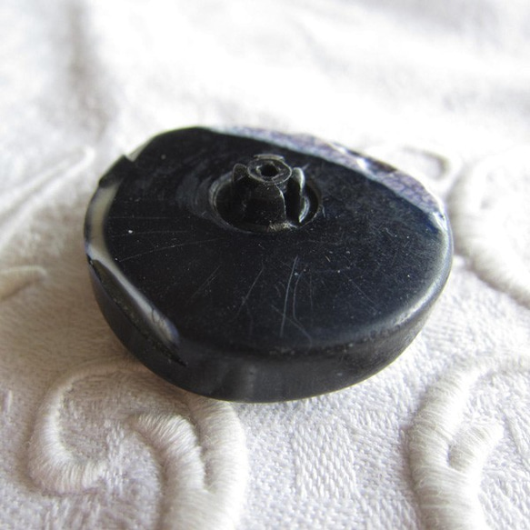 仏ヴィンテージ貝ボタン30ミリ厚いコバルトブルー 4枚目の画像