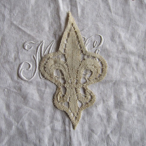 レース貴族モチーフ百合アイリス仏アンティーク レース deparis 通販