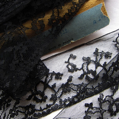 7.5×100cmカット】黒チュールレース 刺繍 フランスアンティーク 7.5×100cmカット】黒チュールレース 刺繍 フランスアンティーク