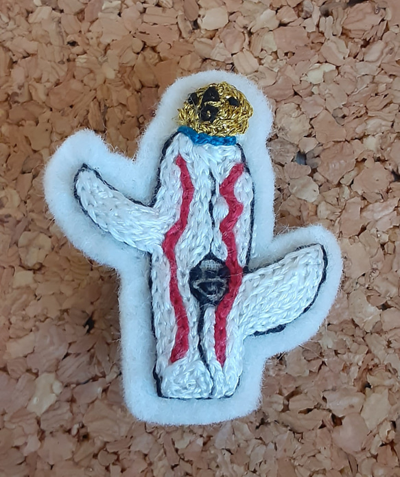 太陽の塔 刺繍ブローチ ブローチ ICHI 通販 11513392｜Creema