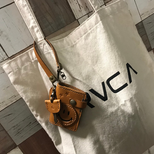 本ヌメ革☆スマートキーケース☆スマイル☆本革☆ キーケース CANDY