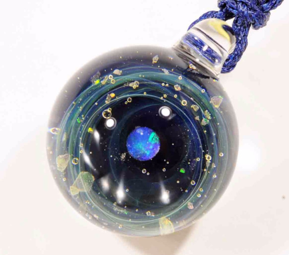 小宇宙 星のささやき #179 球 S クリスタルオパール  ガラスペンダント microcosmos 1枚目の画像