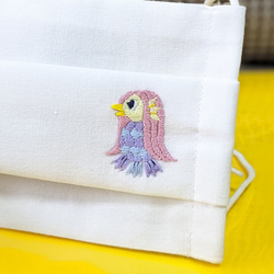 【接触冷感】アマビエの刺繍入りプリーツマスク 3枚目の画像