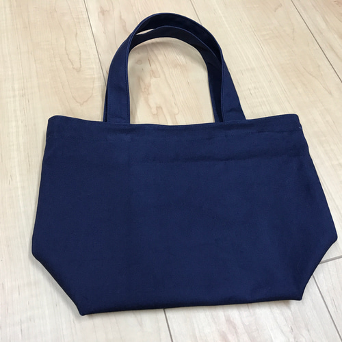 ハンドメイド•トートバッグ•手提げバッグ•ネイビー•ドット柄•帆布•マリン fit=scale-down,w=1200