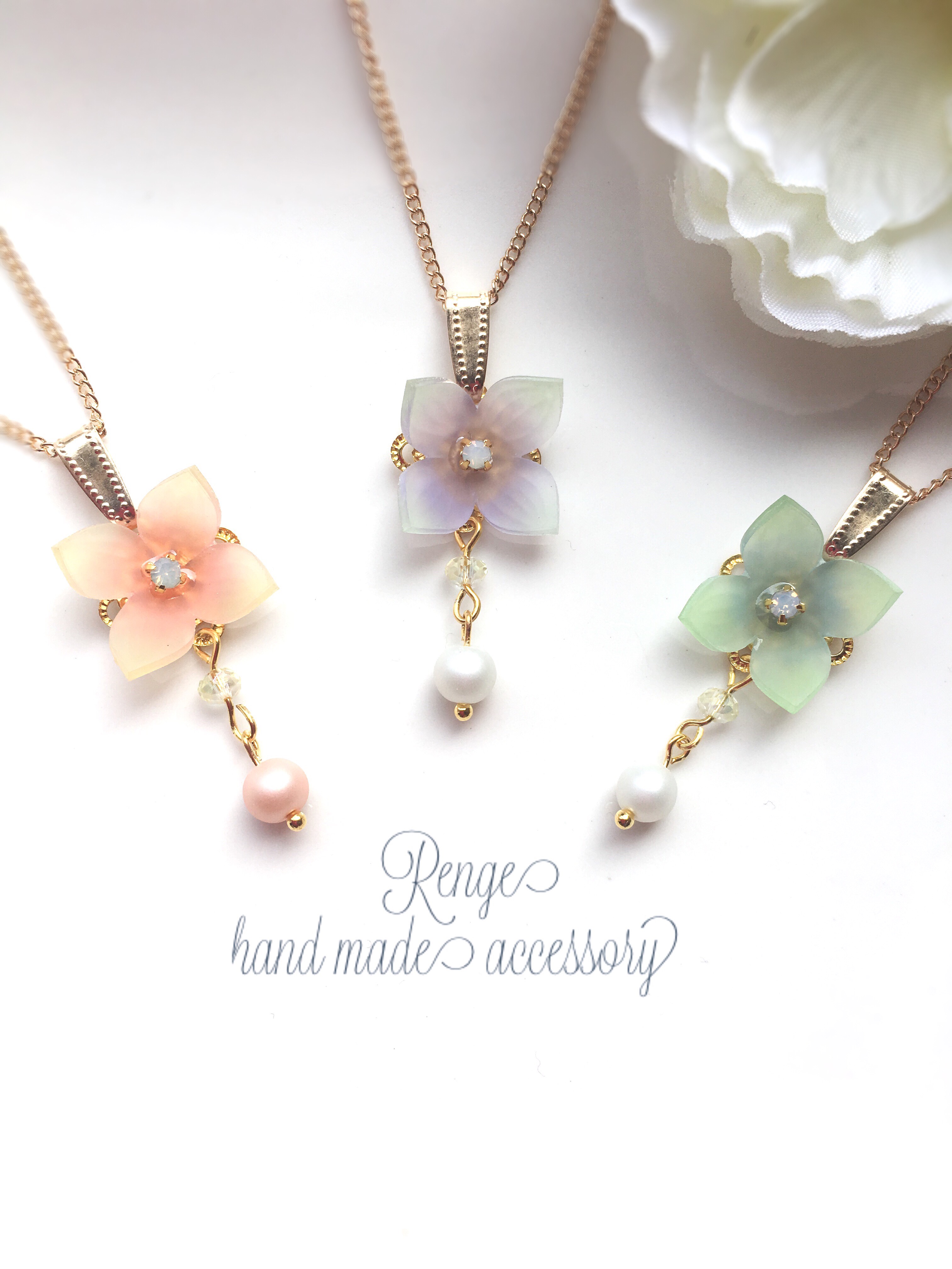No.2078★ハンドメイド★紫陽花万華鏡☆フラワーレジンネックレス
