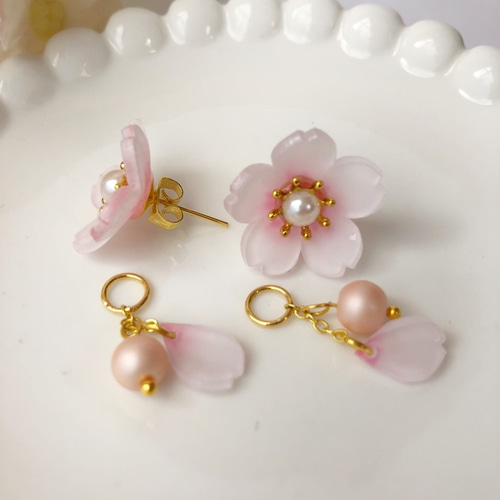 春の訪れ桜とパールの2wakピアス＆イヤリング（プラバン） ピアス  