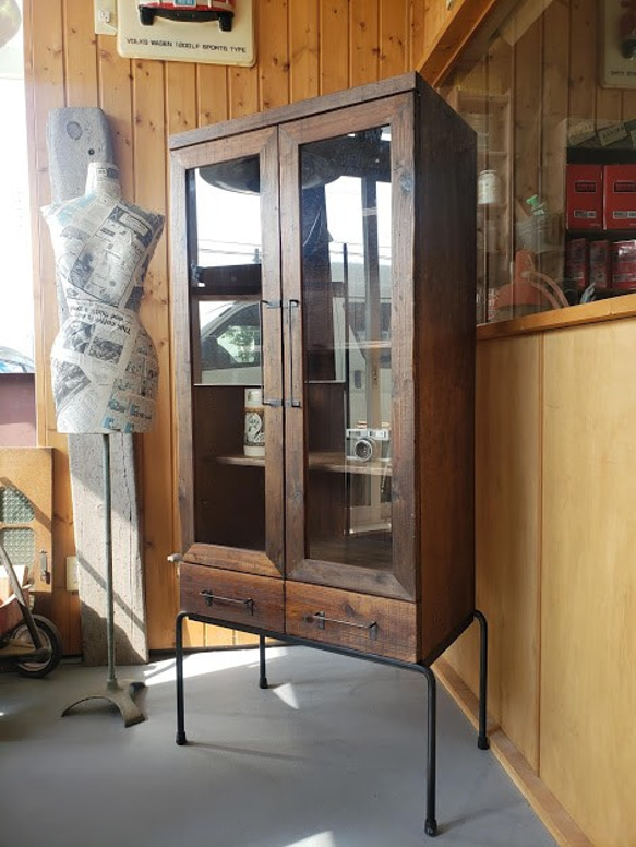 Cool Buck Cabinet 　古材とアイアンのインダストリアルなキャビネット 1枚目の画像