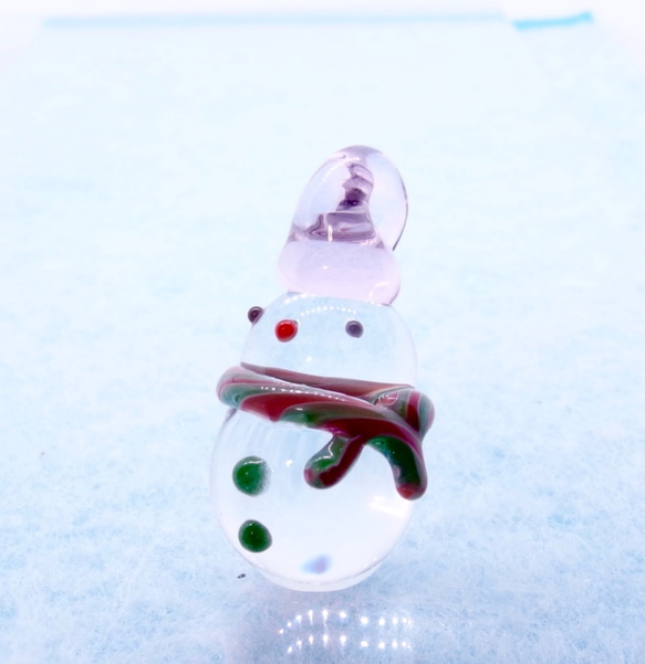 .:*ミニ雪だるまのガラスのペンダントトップ ☆.:*クリスマス 1枚目の画像