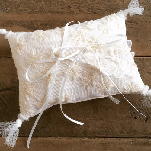 残り1点・手作りキット】みつばちの長方形リングピロー リングピロー