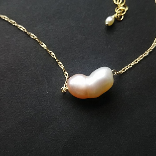 希少 双子個淡水バロックパール 手作りネックレストップ