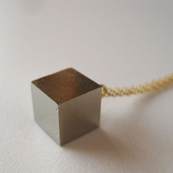 パイライトの原石ネックレス/Cube/Spain14kgf 2枚目の画像