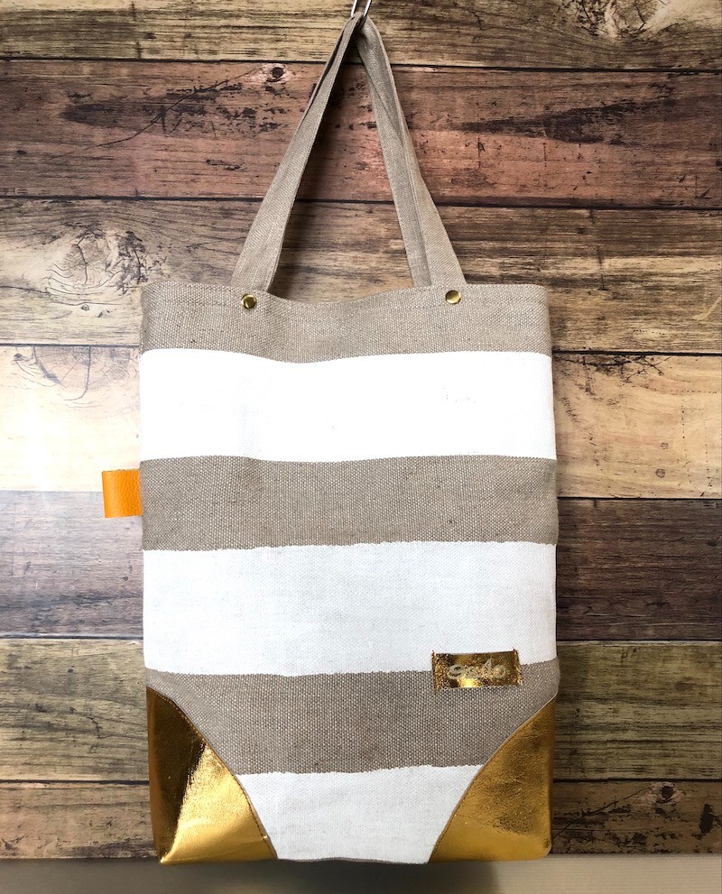 リネンキャンバス白ボーダー＆ゴールドレザーバッグ