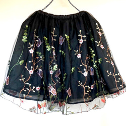 刺しゅうチュール　ギャザースカート　受注製作　黒 2枚目の画像