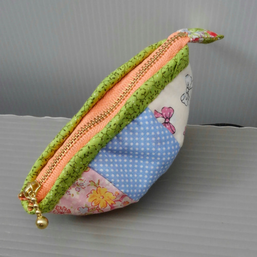 感謝価格 SALE パッチワーク 持ち手付き12cmファスナーポーチ 人気