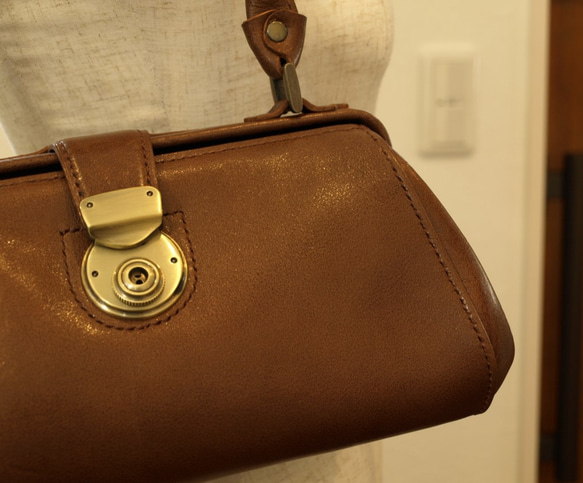 New cerchio bag 【　Handbag type　/　chocolate　】 4枚目の画像