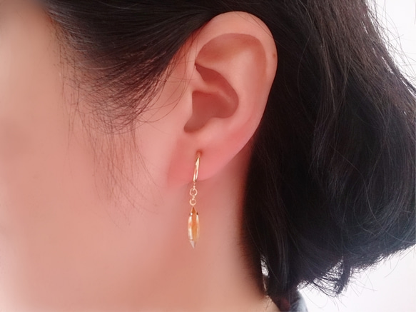 [有限公司]耳環的微妙的紡錘形件（穿孔）國語×水晶 第1張的照片